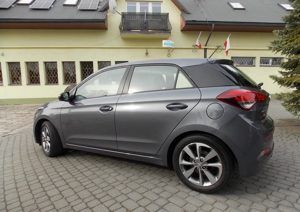 Hyundai i20 cena 35900 przebieg: 166500, rok produkcji 2015 z Jarosław małe 407